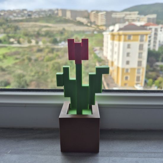 Minecraft Temalı Kırmızı Çiçek Saksısı resmi